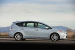 Toyota Prius V 2011 года